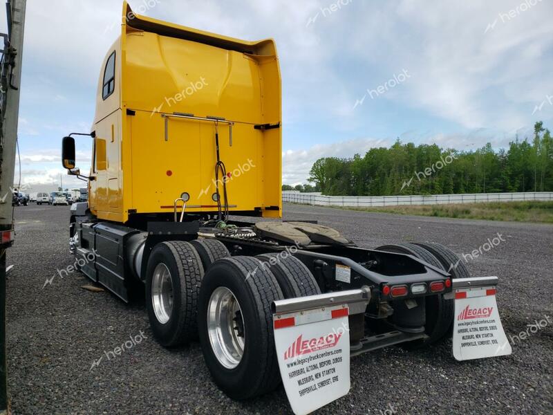 MACK ANTHEM 2023 yellow  diesel 1M1AN4GY1PM038445 photo #4