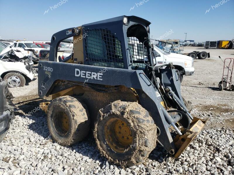 JOHN DEERE SKIDSTEER 2010 yellow    48309893 T0328DK181043 T0328DK181043 photo #1