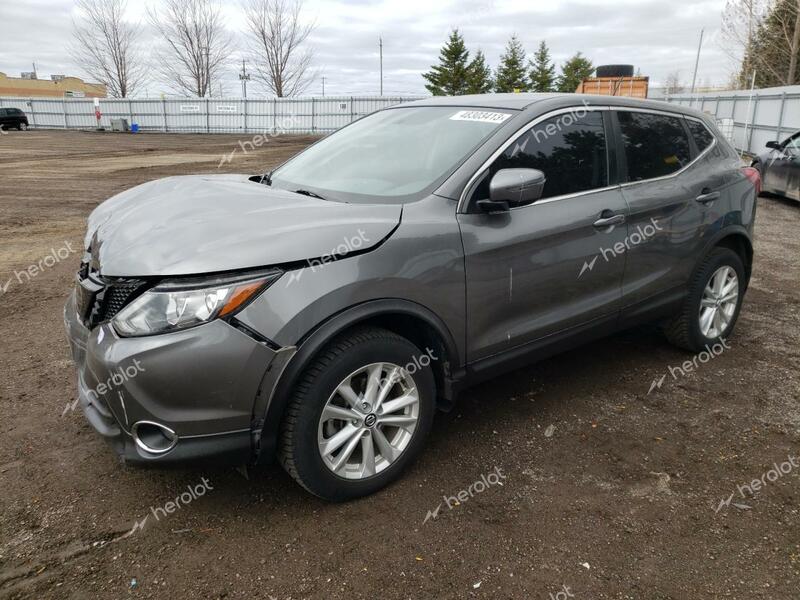 NISSAN QASHQAI SV 2018 gray  gas  48303413 JN1BJ1CP2JW155400 JN1BJ1CP2JW155400 photo #1