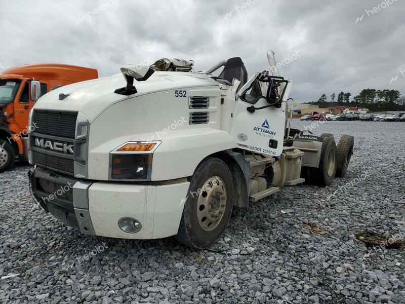 MACK ANTHEM 2022 white  diesel 1M1AN4GY1NM023991 photo #3