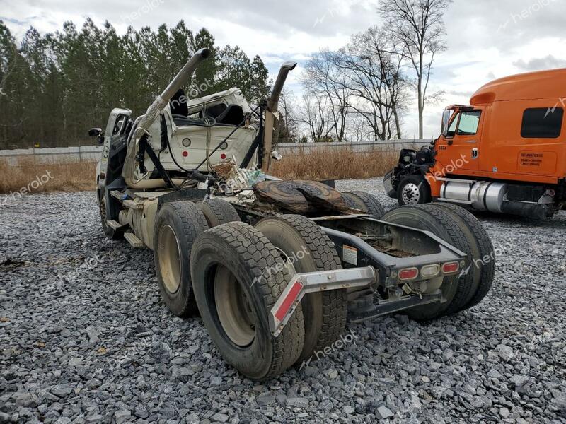 MACK ANTHEM 2022 white  diesel 1M1AN4GY1NM023991 photo #4