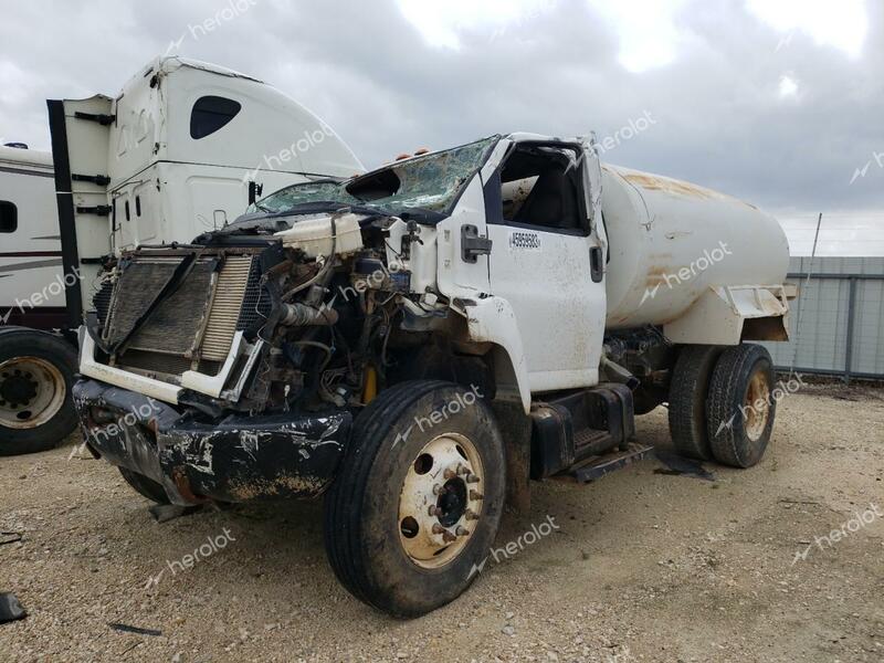 GMC C6500 C6C0 2006 white chassis diesel 1GDJ6C1C36F424626 photo #3