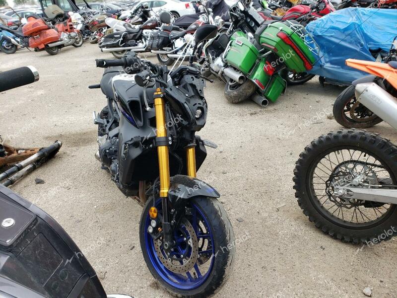 YAMAHA MT09 D 2022 blue  gas JYARN72E9NA001008 photo #1