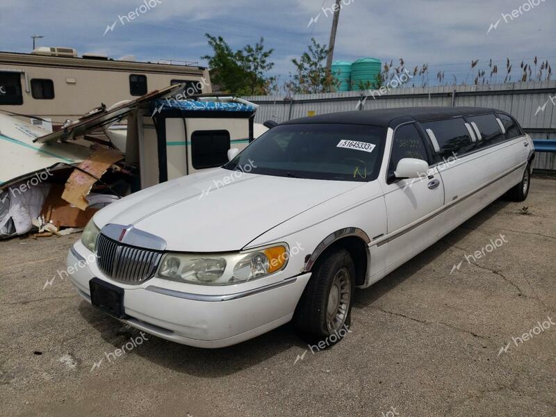 LINCOLN TOWN CAR E 2000 white  gas 1L1FM81W7YY883279 photo #1