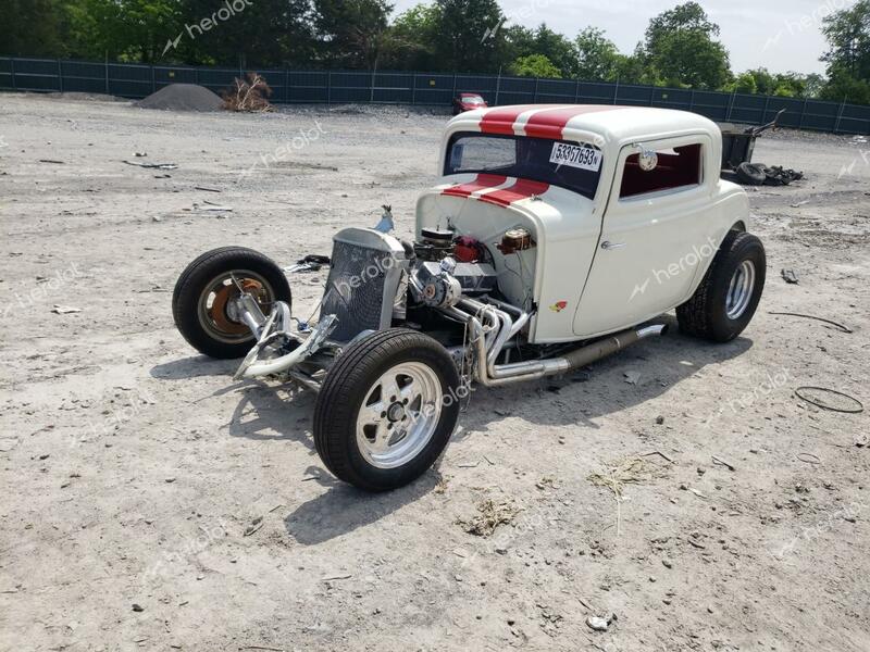 FORD COUPE 1932 white    53367693 1962 1962 photo #1