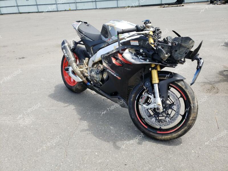 APRILIA RSV4 1100 2021 silver  gas ZD4KYUA06MS000266 photo #1