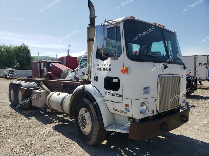 WHITE/GMC XPEDITOR W 1988 white tilt cab diesel 4V2DCFMD1JN604781 photo #1