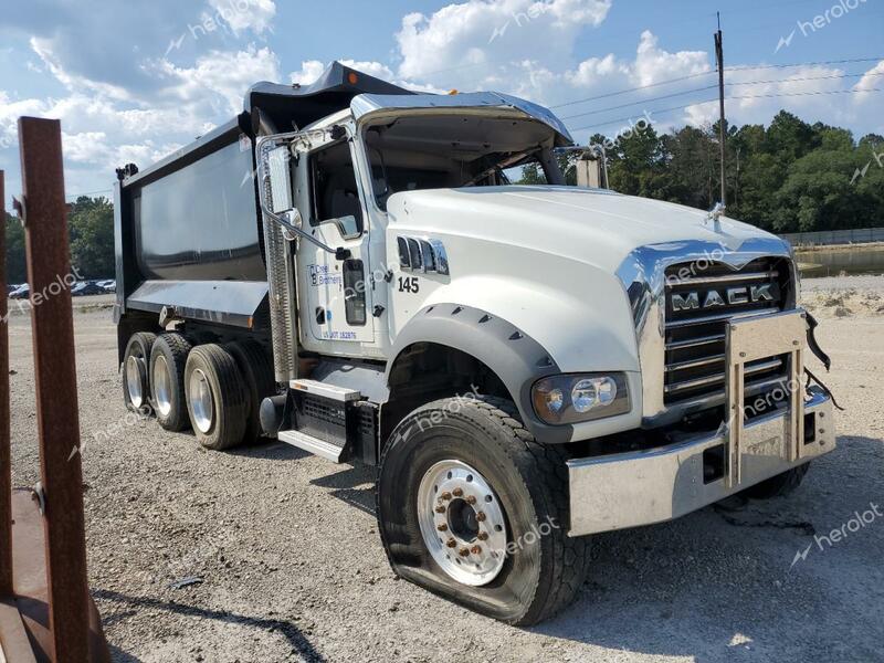 MACK GRANITE 2021 white  diesel 1M2GR4GC7MM023779 photo #1