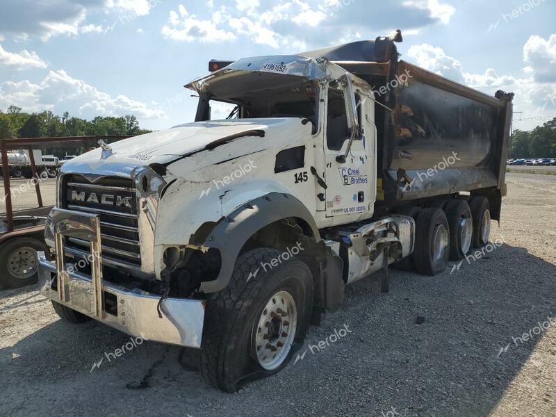 MACK GRANITE 2021 white  diesel 1M2GR4GC7MM023779 photo #3