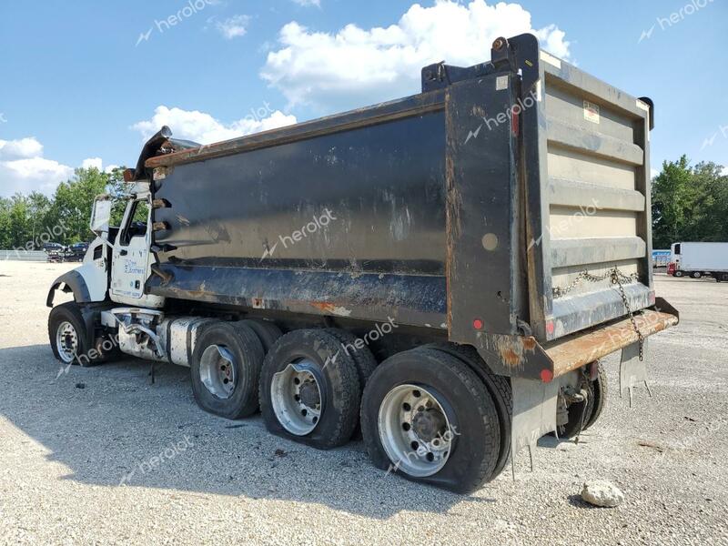 MACK GRANITE 2021 white  diesel 1M2GR4GC7MM023779 photo #4