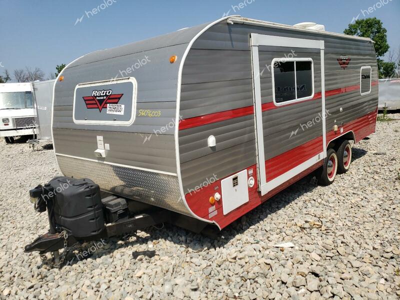 WHITE TRAILER 2018 silver   59CCC3429JL004130 photo #3