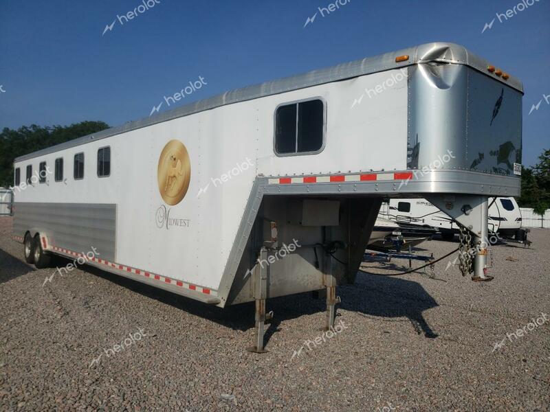 FEATHERLITE MFG INC HORSETRAIL 2008 white   4FGB134288C105411 photo #1