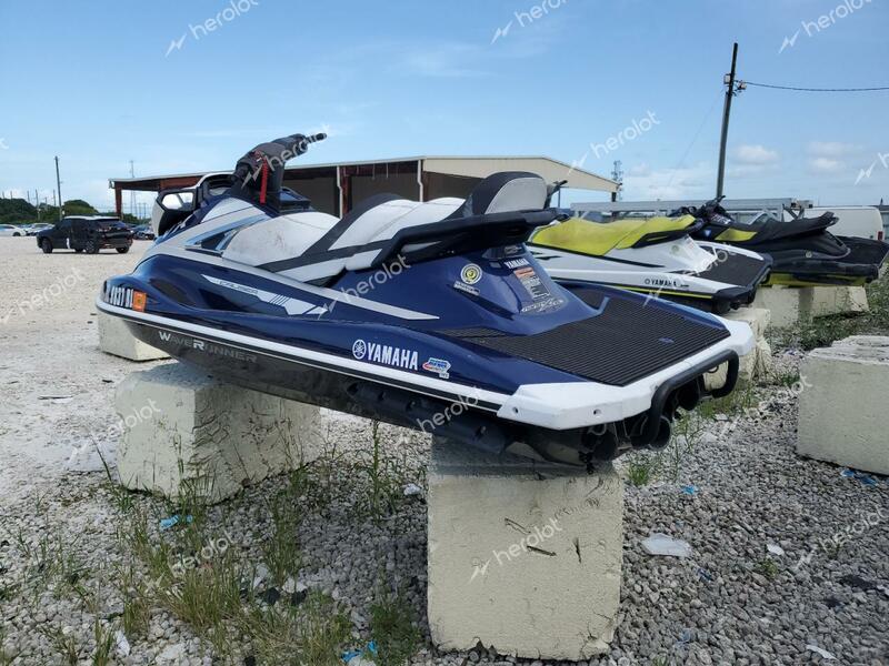 YAMAHA WAVERUNNE 2018 two tone   YAMA36241718 photo #4