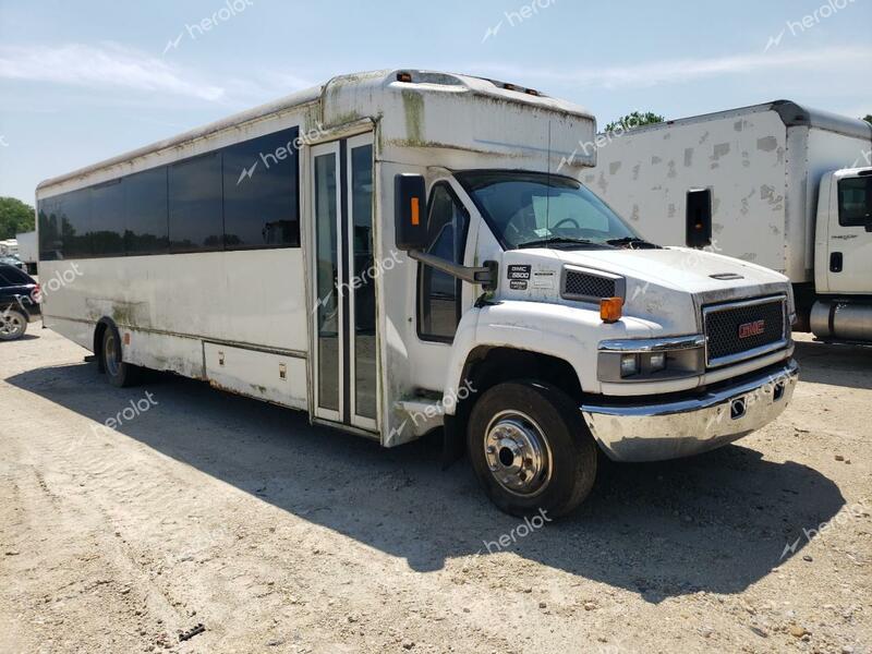 GMC C5500 C5V0 2006 white chassis diesel 1GDJ5V1296F405164 photo #1