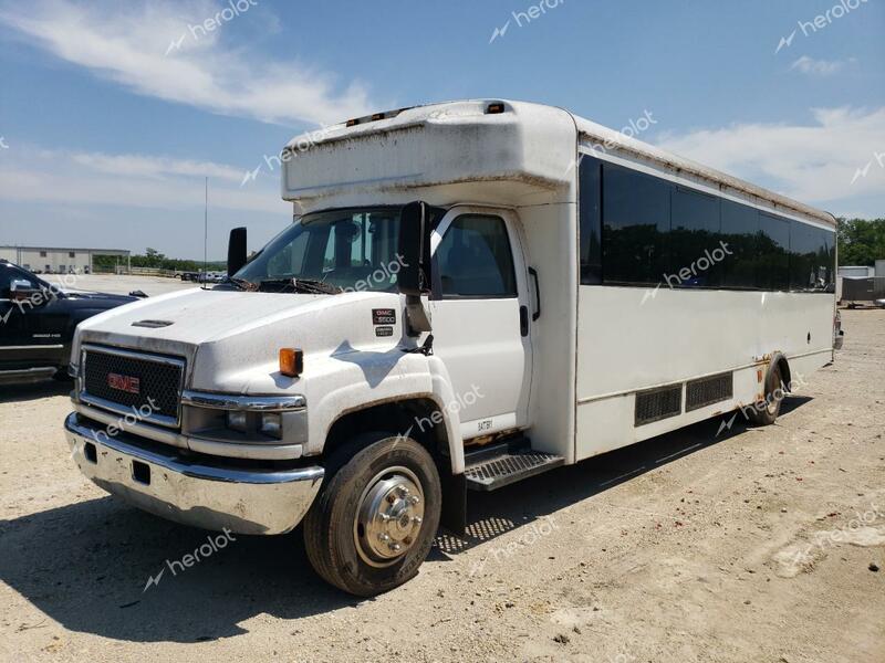 GMC C5500 C5V0 2006 white chassis diesel 1GDJ5V1296F405164 photo #3