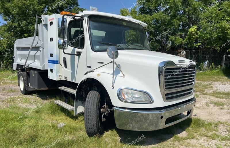 FREIGHTLINER M2 2010 white   1FVAC4DX6AHAV8263 photo #1