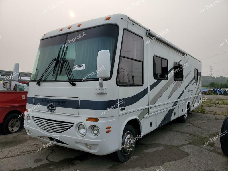 OTHR MOTORHOME 2004 white  gas 5B4MP67GX43379487 photo #3