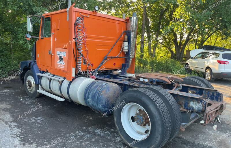 WHITE/GMC AERO WIA 1995 orange tractor diesel 4V1WBBRG5SN695812 photo #4