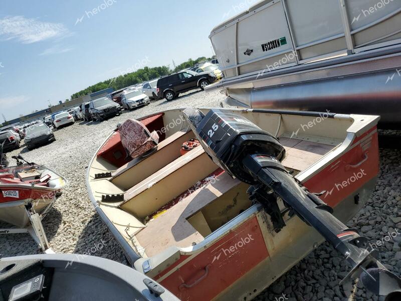 LUND BOAT W/TRL 1984 red   LUNF3084M84B photo #4