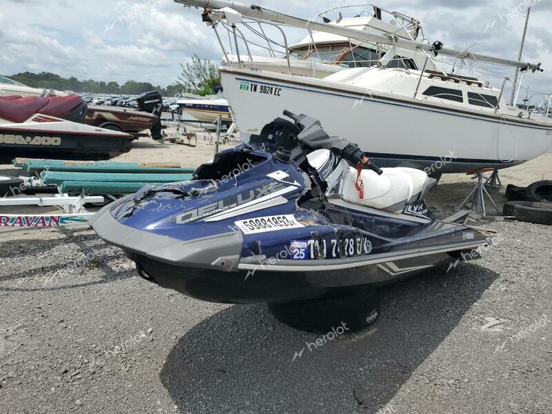 YAMAHA WAVERUNNE 2016 blue   YAMA0548C616 photo #3