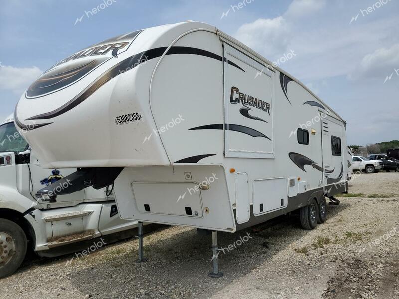 CRUS 5THWHEEL 2013 white   5ZT3CSUB1DD112136 photo #3