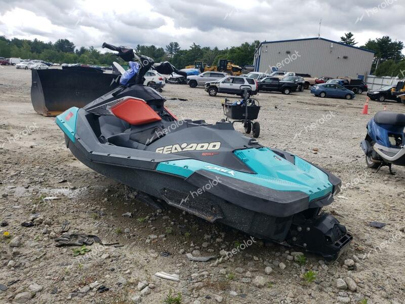 OTHR SEADOO 2017 turquoise   YDV70796B717 photo #4