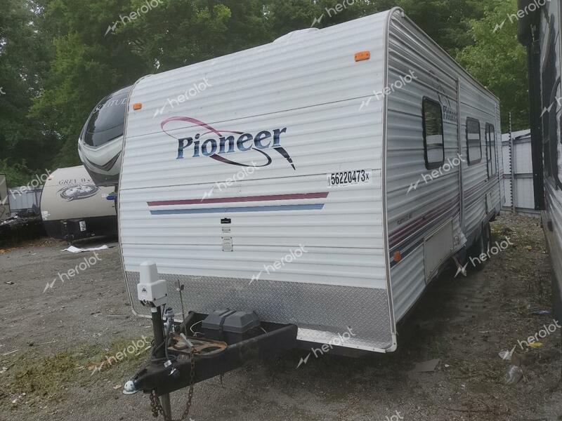 FLEETWOOD PIONEER 2004 white   1EB1T252X46006844 photo #3