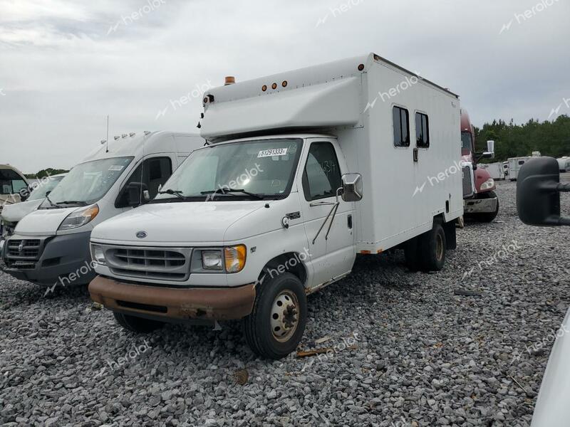 FORD ECONOLINE 2000 white  gas 1FDXE45S0YHB28507 photo #1