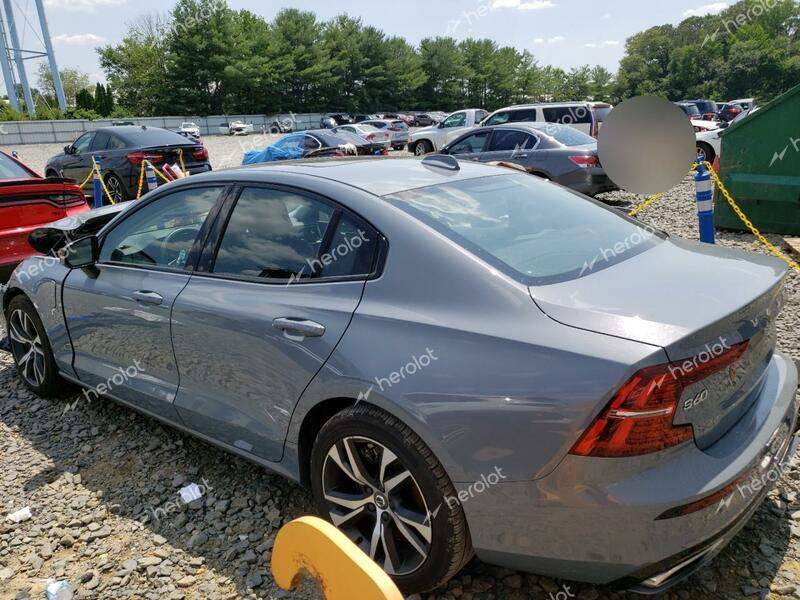 VOLVO S60 T8 REC 2022 charcoal  hybrid engine 7JRH60FZ4NG189890 photo #3