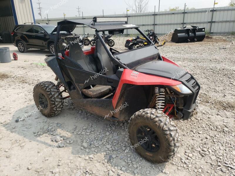 ARCTIC CAT WILDCAT 2015 red   4UF15MPV6FT311172 photo #1