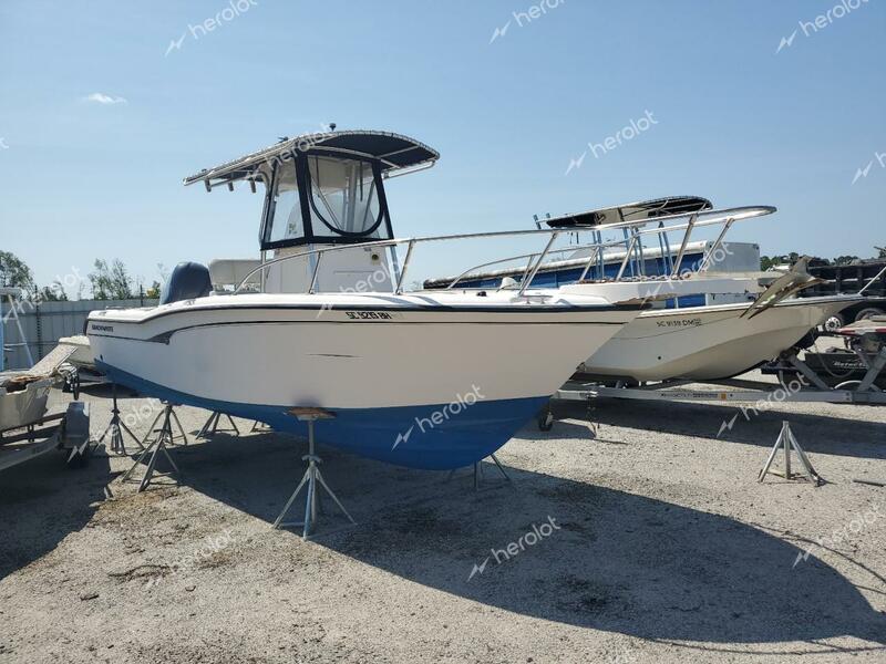 BOAT MARINE/TRL 2000 white   NTLST526J900 photo #1