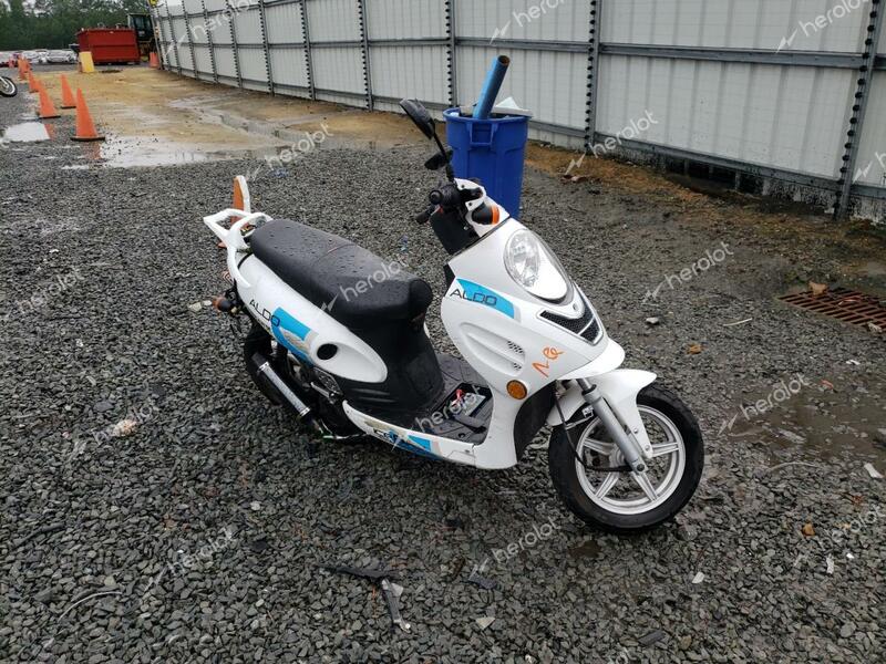 DAIX SCOOTER 2022 white   L37MMJBT0NZ020309 photo #1