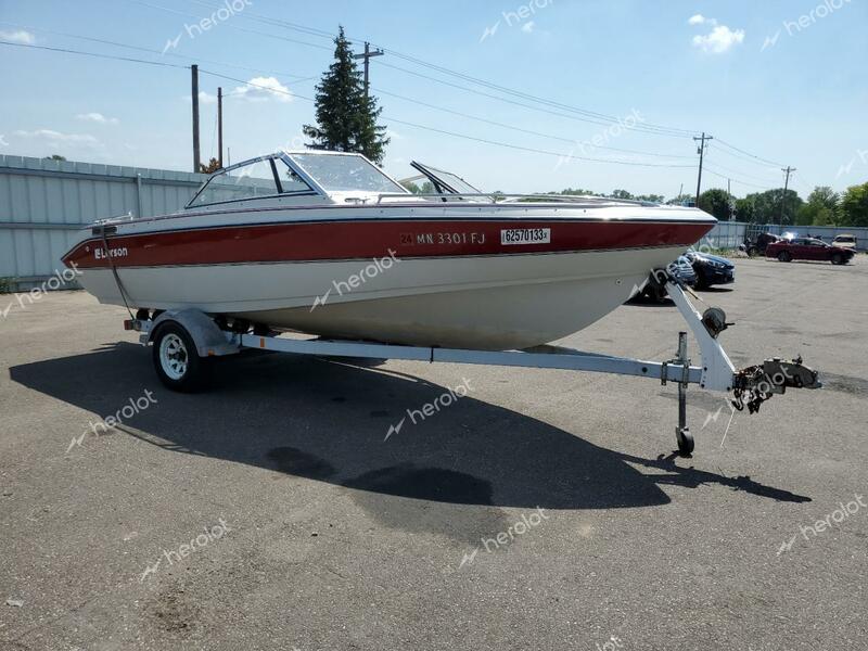 LRSO BOAT 1988 white   LAR14780K788 photo #1