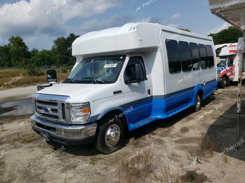 FORD E450 BUS 2017 white  gas 1FDXE4FS5HDC30181 photo #1