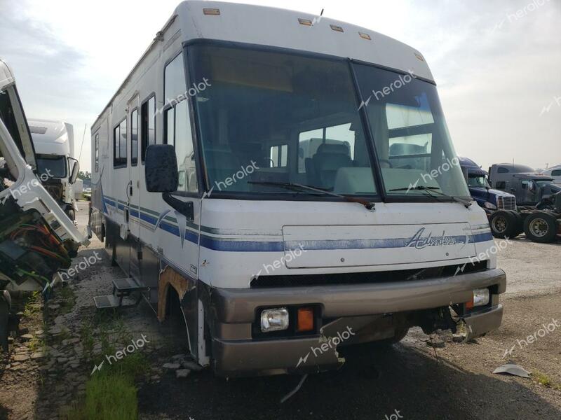 WINNEBAGO P30 1997 white  gas 1GBLP37J8V3309086 photo #1