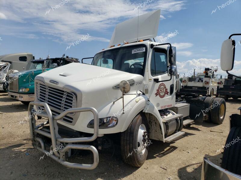 FREIGHTLINER M2 112 MED 2019 white  diesel 1FUJC5DV2KHKF0038 photo #3