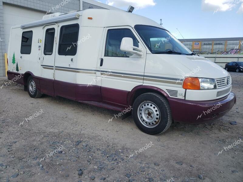 VOLKSWAGEN EUROVAN 2003 two tone cutaway gas WV3AB470X3H002191 photo #1