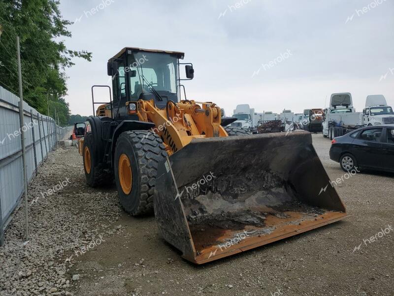 HYUNDAI LOADER 2013 yellow   HHKHLL04ED0000137 photo #1