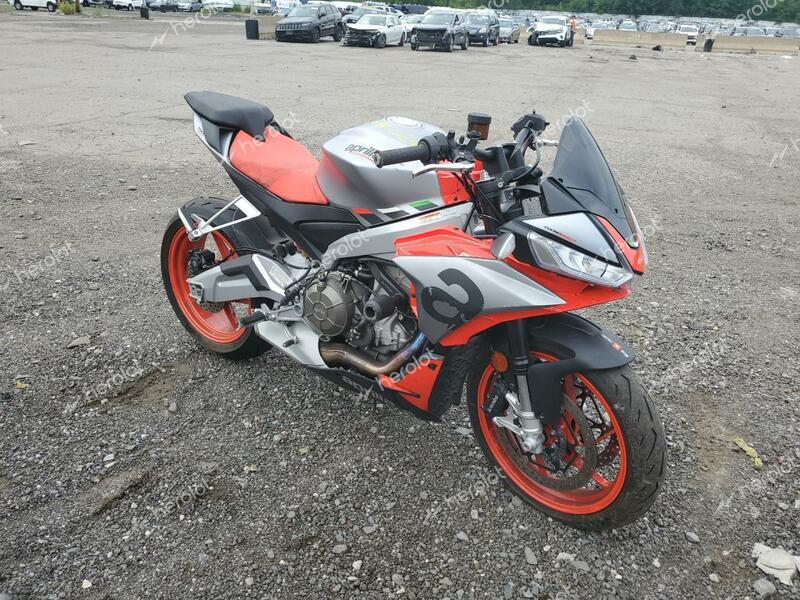 APRILIA TUONO 660 2022 red  gas ZD4KSUL08NS000043 photo #1