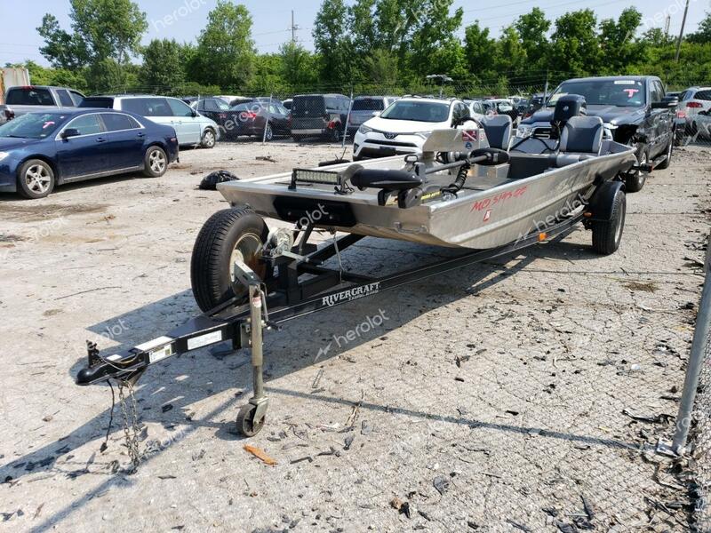 BLAZ BOAT W/TRL 2017 silver   CJT20710H617 photo #3