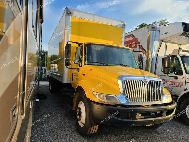 INTERNATIONAL 4000 4300 2011 yellow conventi diesel 1HTMMAALXBH282367 photo #1