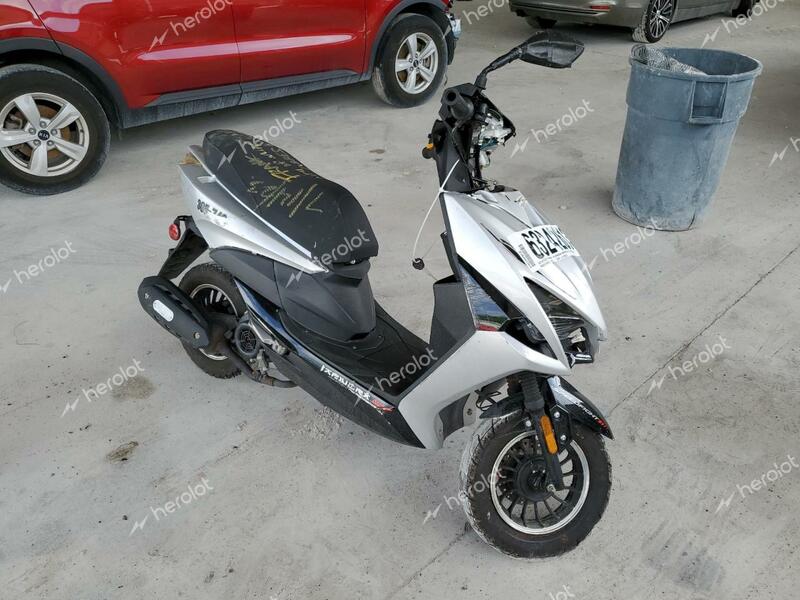 TAIZ SCOOTER 2022 silver   H0DTABF17NX010687 photo #1