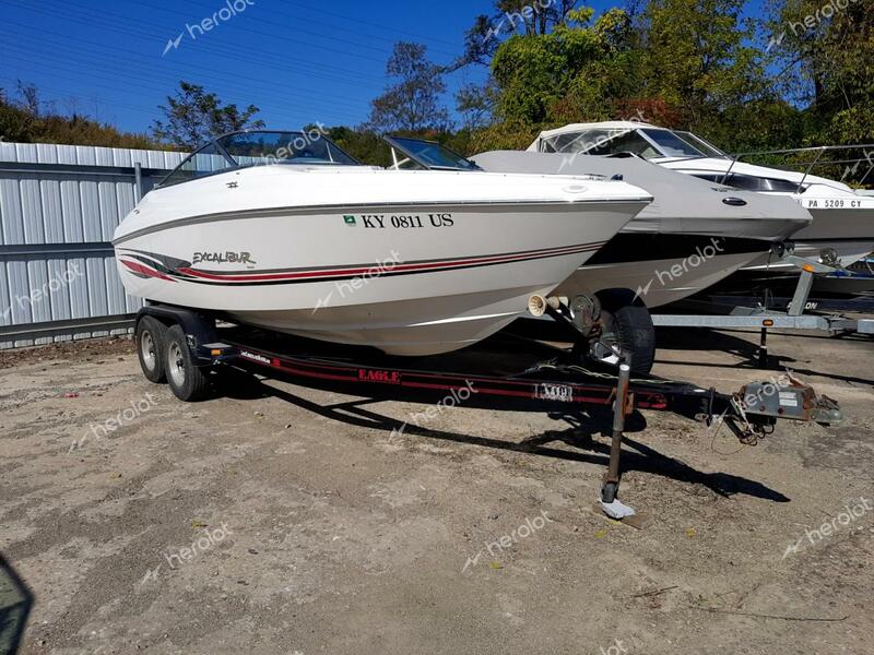 WELLS CARGO BOAT 1999 white   WELDAA35L899 photo #1