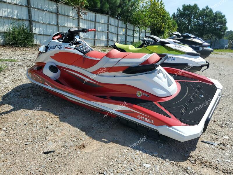 YAMAHA WAVERUNNE 2021 red   YAMA0763L021 photo #4