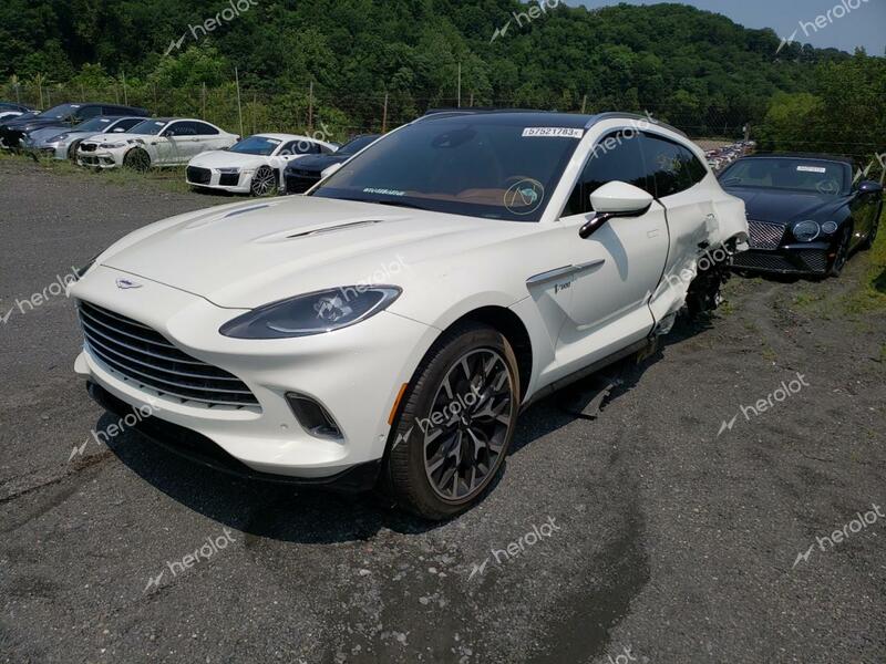 ASTON MARTIN DBX 2021 white  gas SCFVUJAW5MTV00244 photo #1