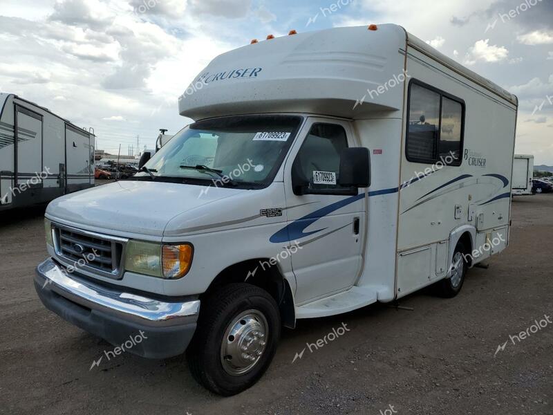 GFST MOTORHOME 2003 white cutaway gas 1FDWE35S33HA05654 photo #3