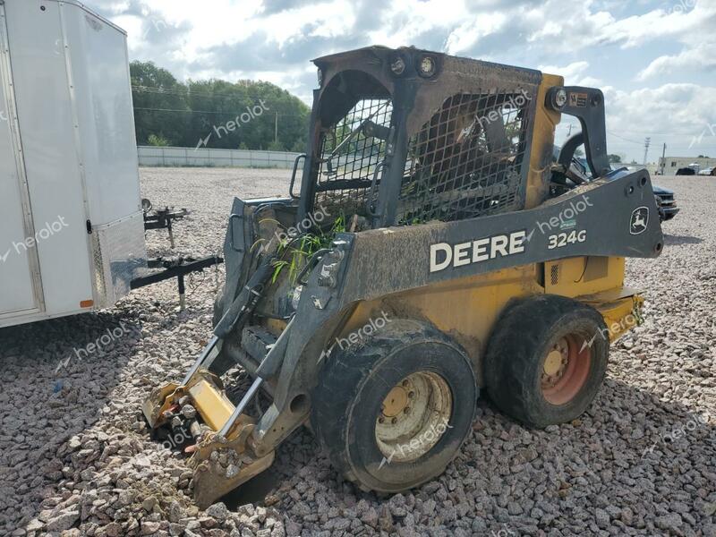 JOHN DEERE SKIDSTEER 2021 yellow   337980 photo #3