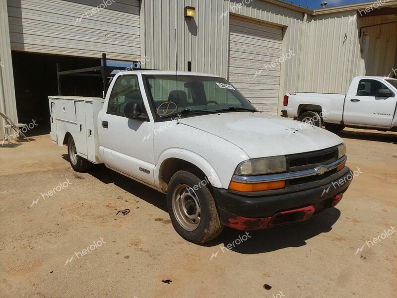 CHEVROLET S TRUCK S1 1998 white  gas 1GCCS14X5W8135327 photo #1