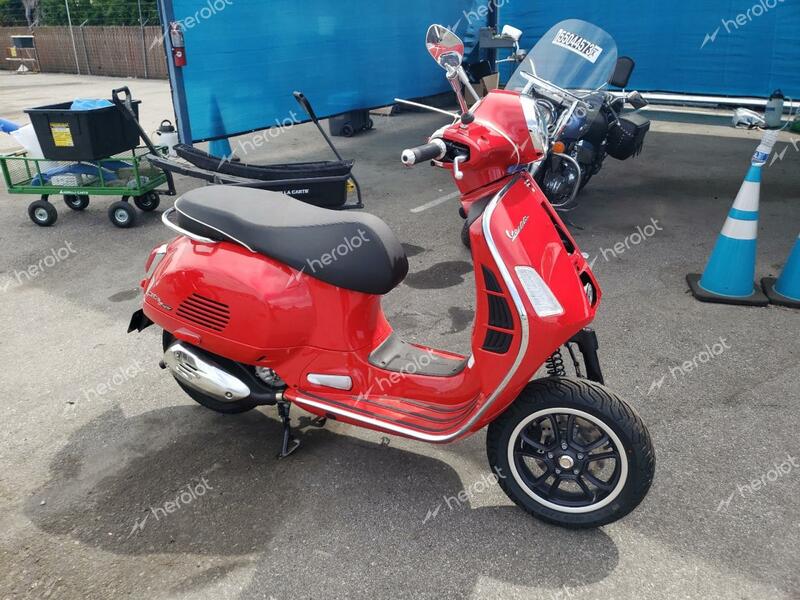 VESPA GTS/SEI GI 2023 red  gas ZAPMD39M9P5100655 photo #1