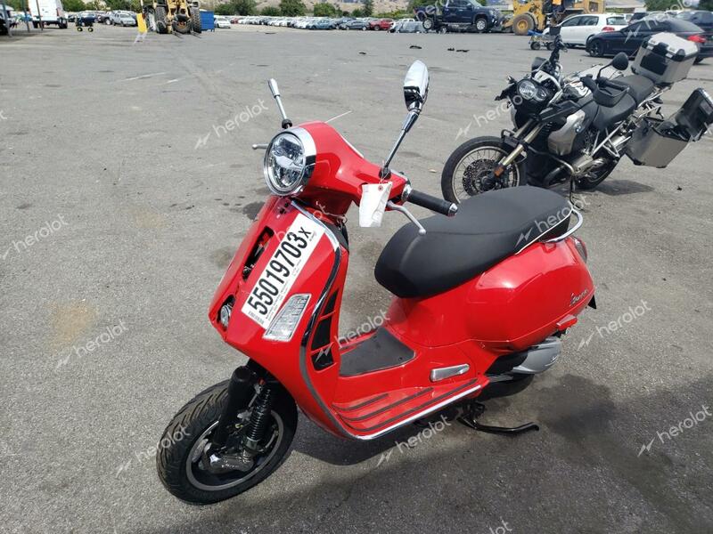 VESPA GTS/SEI GI 2023 red  gas ZAPMD39M9P5100655 photo #3